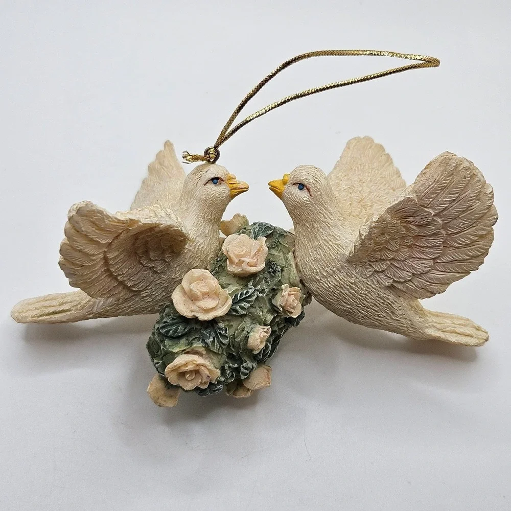 Vintage Dove Love Birds Ornament Figurine Floral Bouquet‎ Resin Wedding Decor